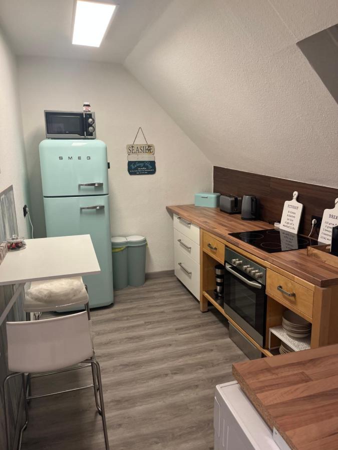 Appartement Sandys-beachhouse Em 2024 Stadion -16 Fahrminuten Abtei Brauweiler Business Kueche Klima Parken Relax Travel Work Koeln Naehe