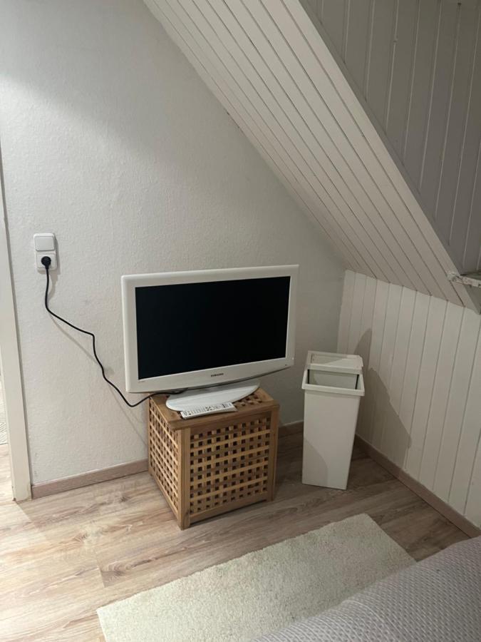 Sandys-beachhouse Em 2024 Stadion -16 Fahrminuten Abtei Brauweiler Business Kueche Klima Parken Relax Travel Work Koeln Naehe Apartamento