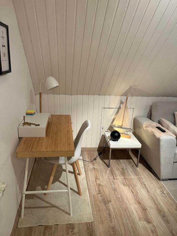 Sandys-beachhouse Em 2024 Stadion -16 Fahrminuten Abtei Brauweiler Business Kueche Klima Parken Relax Travel Work Koeln Naehe * Pulheim